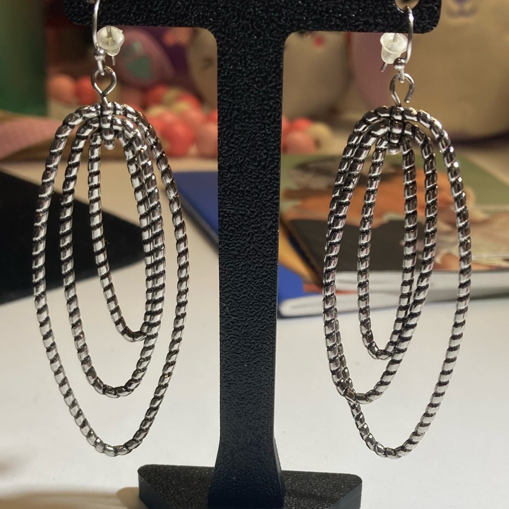 Vintage Silver tone Textured Oval Hoop Dangle Earrings